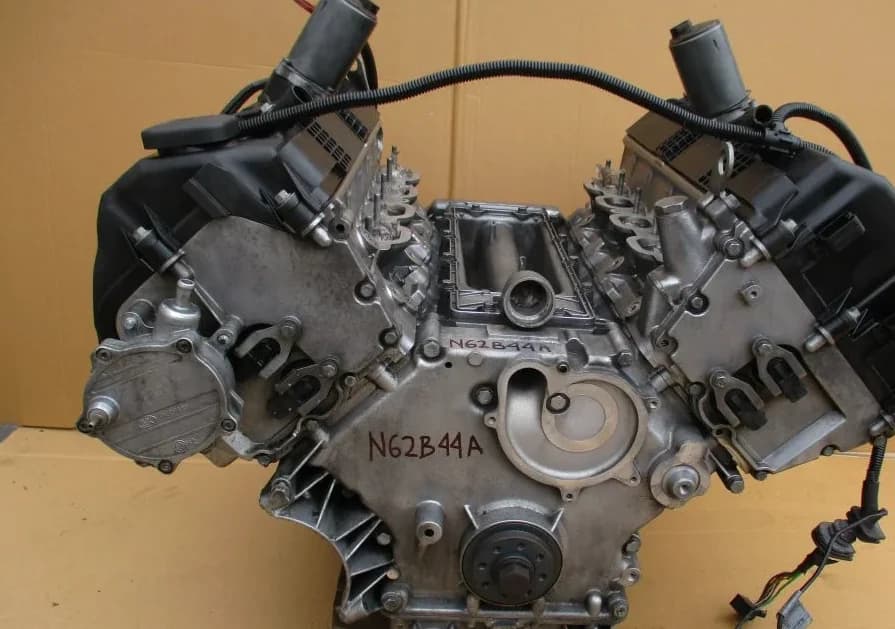 Bloc Moteur Bmw 4 4 V8 — occasion contrôlée