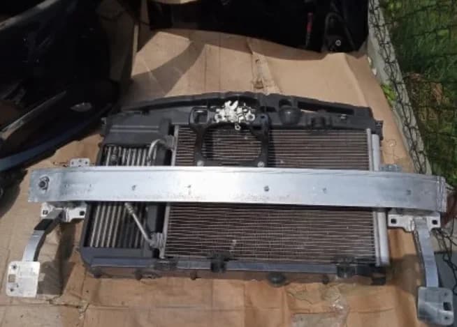 Pièce de réemploi Face Avant ComplèTe Peugeot 208 Gt Line
