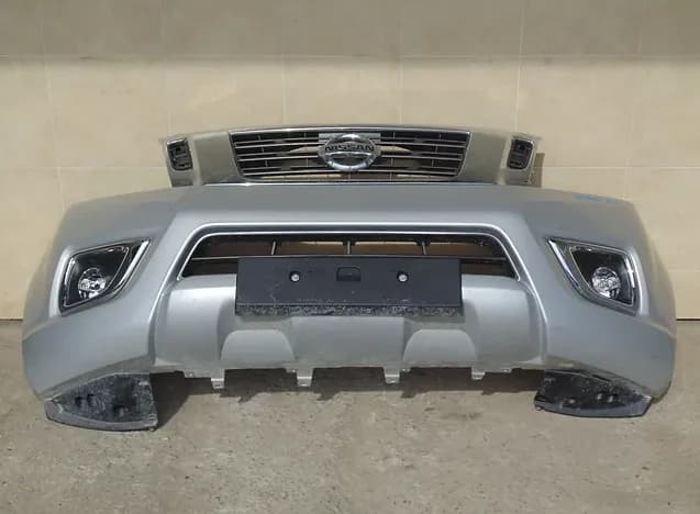 Face avant complete Nissan Navara — photo 3