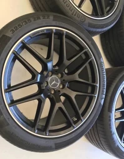 Lot 4 jantes avec pneus Mercedes GLE AMG — photo 2