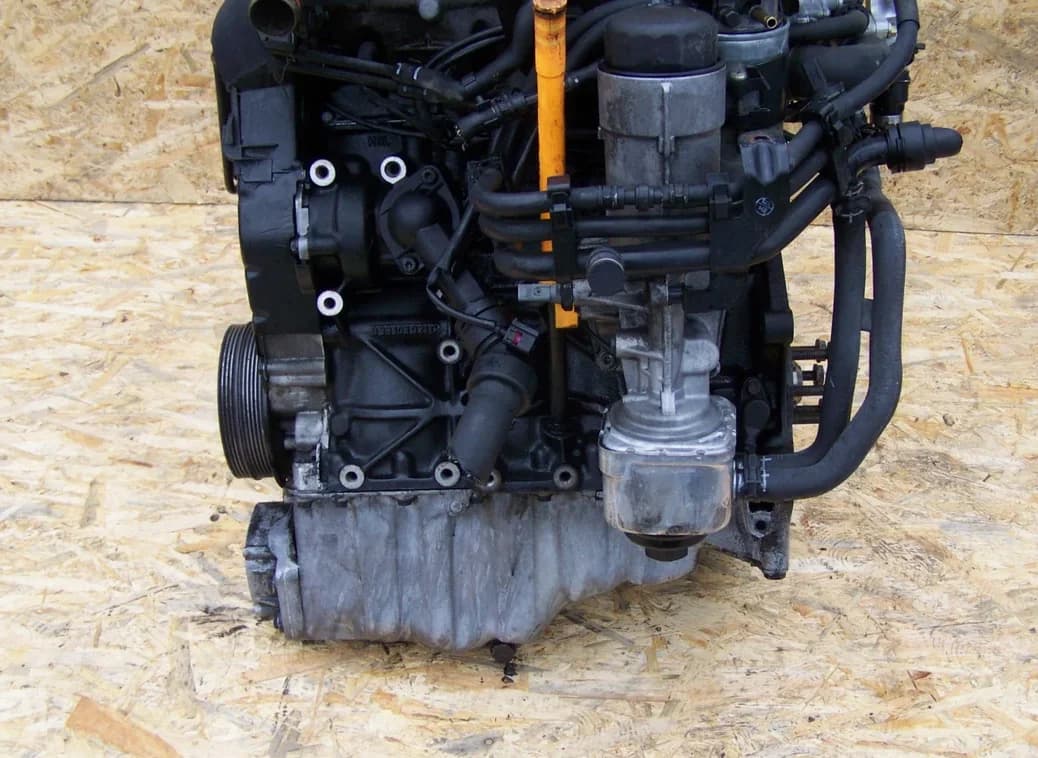 Pièce de réemploi Moteur Complet 1 9 Tdi 115cv Audi A4 Vw Passat Ajm