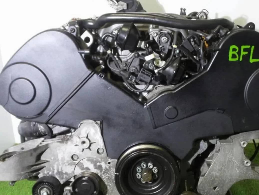 Pièce de réemploi Moteur Complet Audi A8 D3 3 7 V8 Audi A8 D3 3 7 V8 Bfl