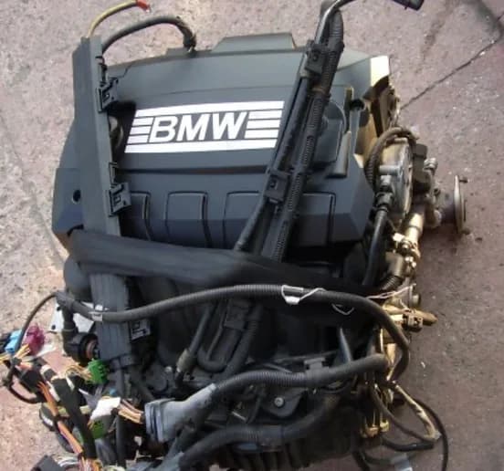 Moteur complet BMW Serie 3 E90 320i 2.0 essence 150 cv — photo 1