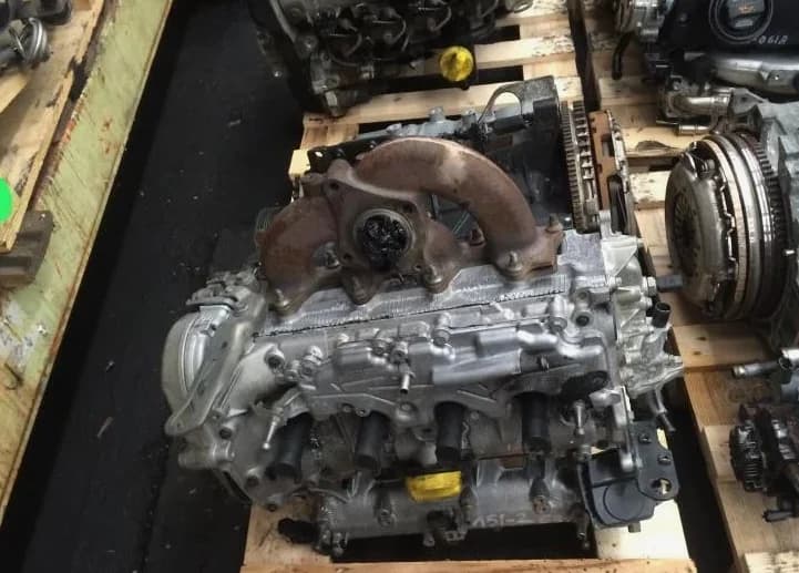 Moteur Complet Renault Trafic 2 0 Dci 1