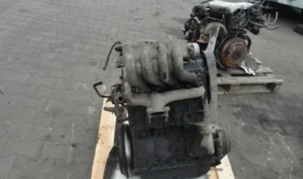 Moteur Complet Volkswagen Caddy 1 9 Sdi Aey
