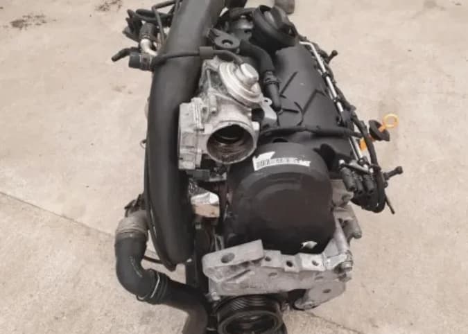 Moteur Complet Volkswagen Golf V 1 9 Tdi Bxe