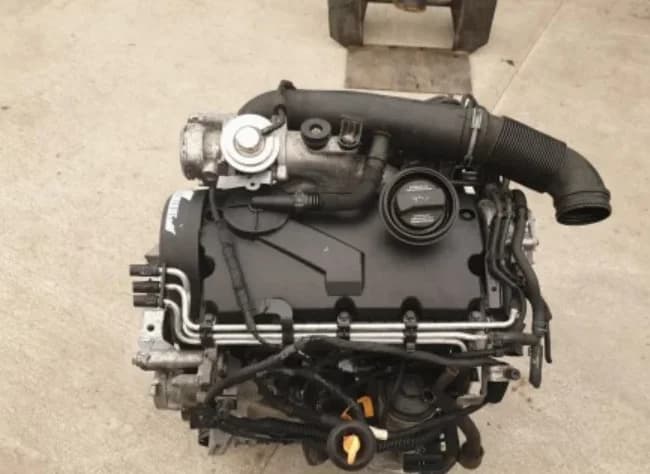 Pièce de réemploi Moteur Complet Volkswagen Golf V 1 9 Tdi Bxe