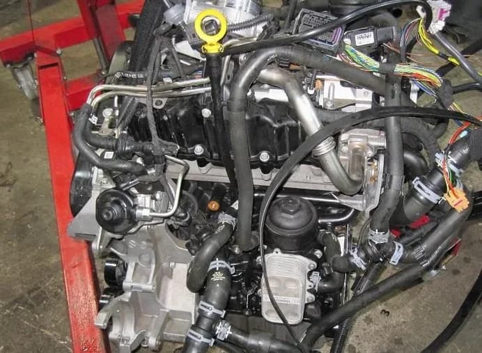 Pièce de réemploi Moteur Complet Vw T5 T6 2 0 Tdi Caa