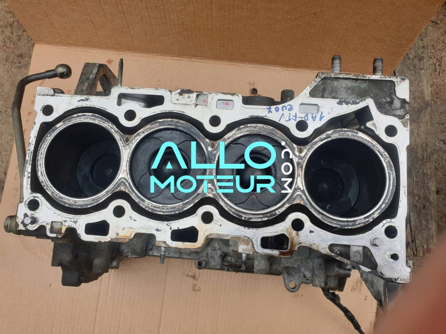 Bloc moteur nu TOYOTA avensis 2.0 d-4d 1AD-FTV