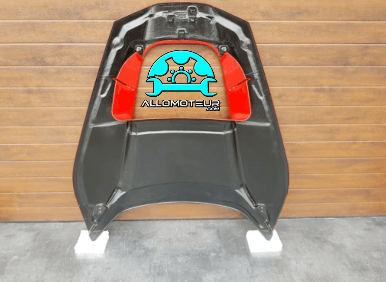 Capot carbone Ferrari LaFerrari (F150)