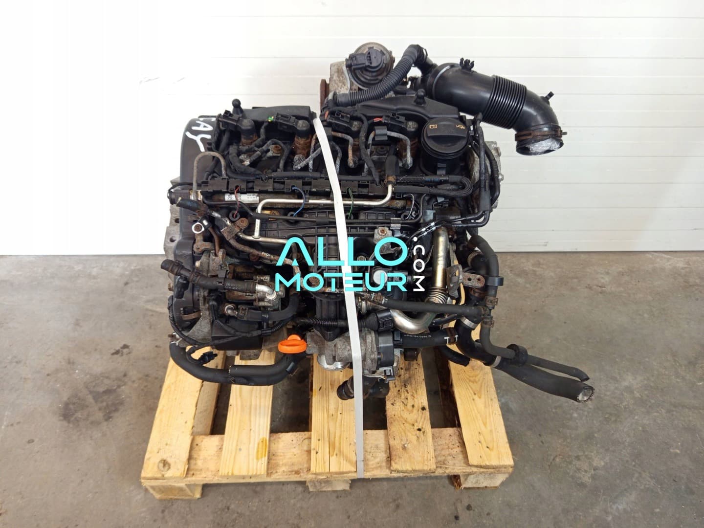 Moteur complet VW caddy touran 1.6 tdi CAYD