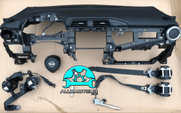 Tableau de bord Nissan March/Micra K13