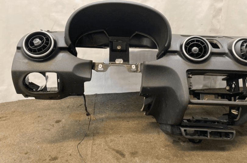 Tableau de bord complet Audi A1 — photo 4
