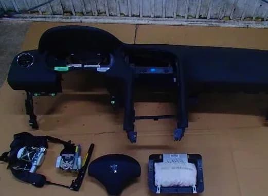 Pièce de réemploi Tableau De Bord Complet Peugeot 5008