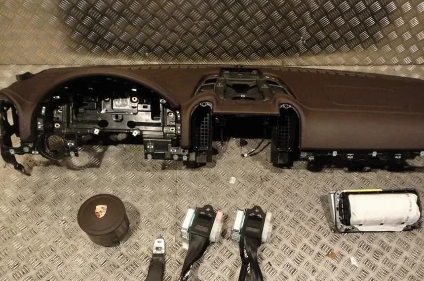 Pièce de réemploi Tableau De Bord Complet Porsche Cayenne