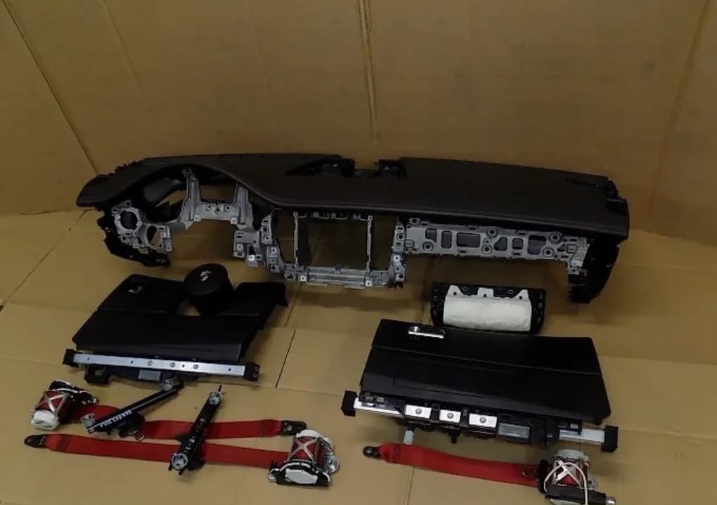 Pièce de réemploi Tableau De Bord Complet Porsche Panamera 1