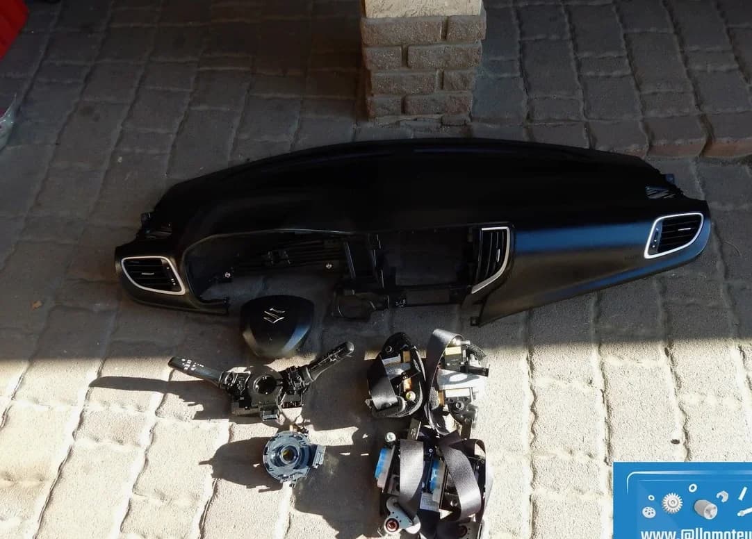Tableau De Bord Complet Suzuki Baleno