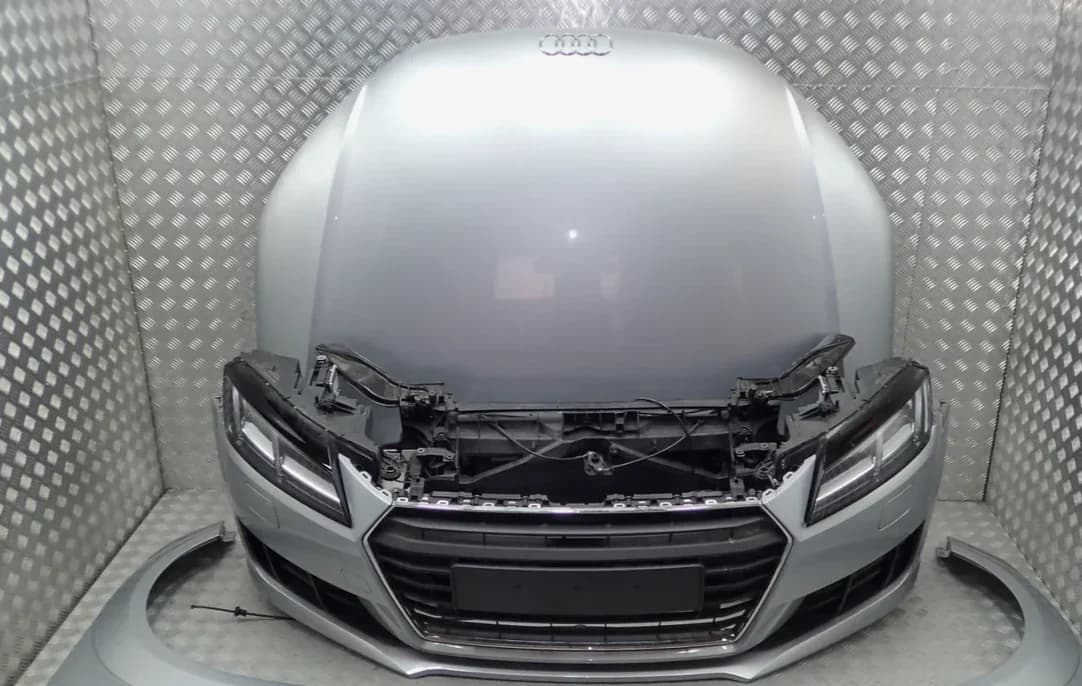 Face Avant ComplèTe Audi Tt 8s0