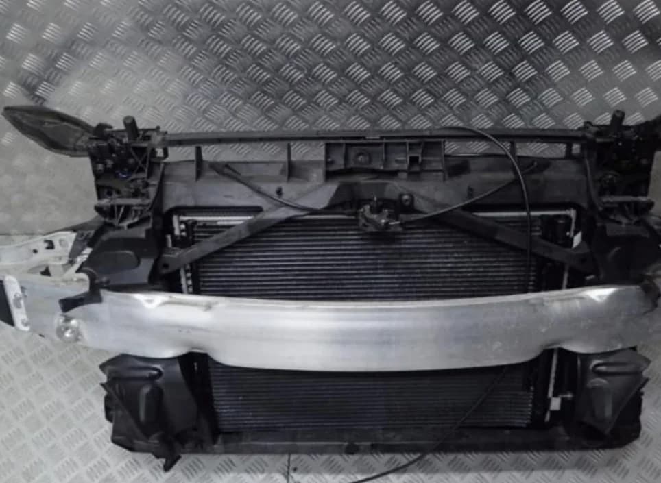 Pièce de réemploi Face Avant ComplèTe Audi Tt 8s0