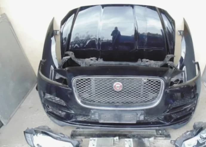Face Avant ComplèTe Jaguar F Pace 2017