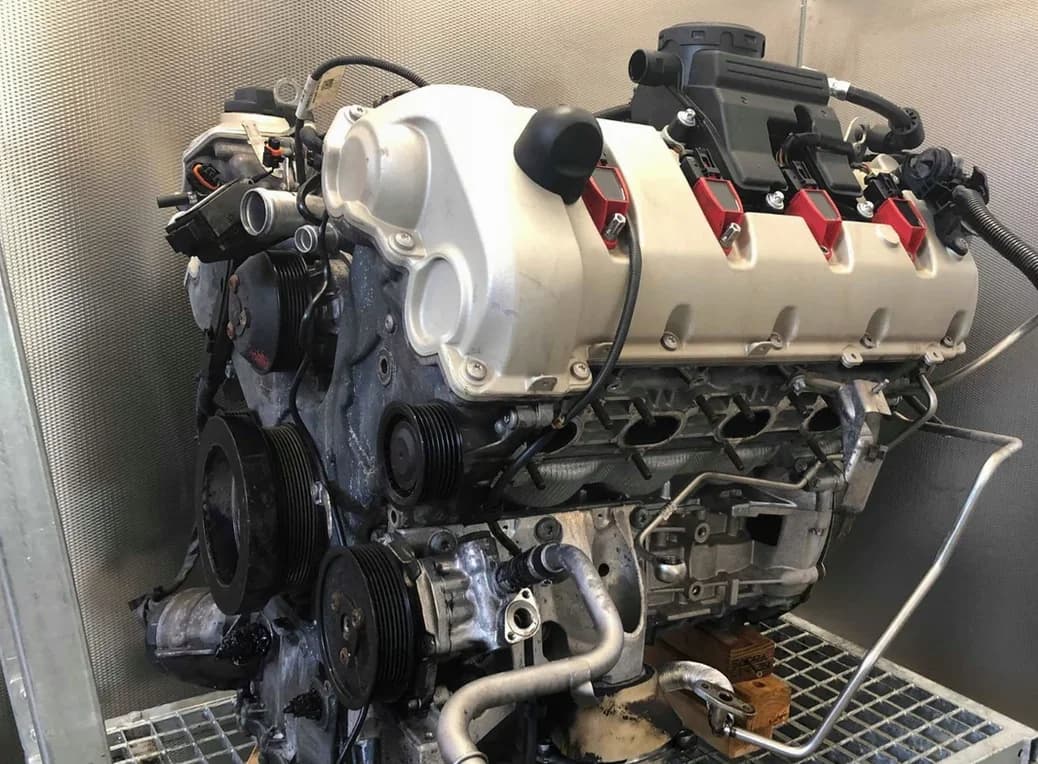 Pièce de réemploi Moteur Complet Porsche Cayenne 4 8 Turbo 500 Cv