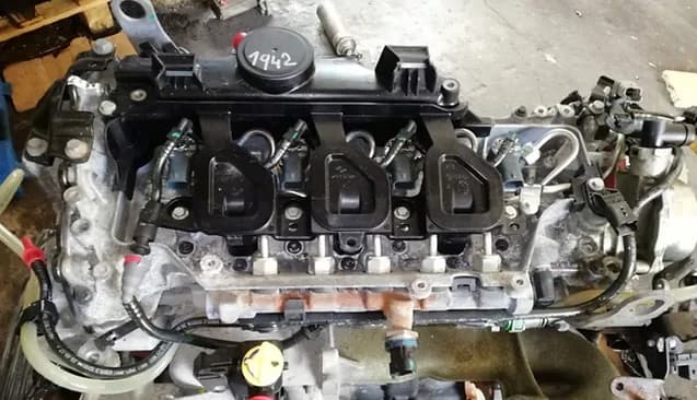 Moteur complet Renault 2.0 dCi 150 cv — photo 2