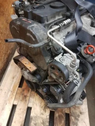 Moteur complet VW Golf V Plus 2.0 TDI 140 cv — photo 1