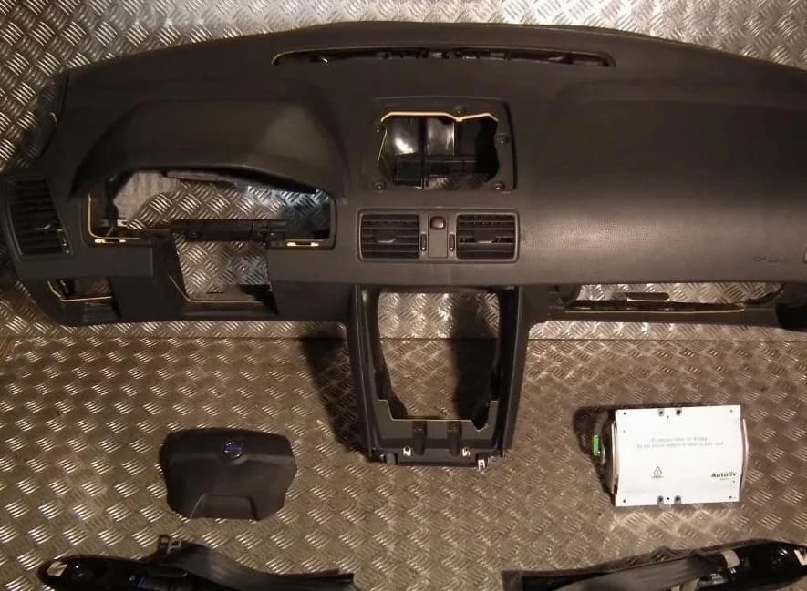 Pièce de réemploi Tableau De Bord Complet Volvo Xc90