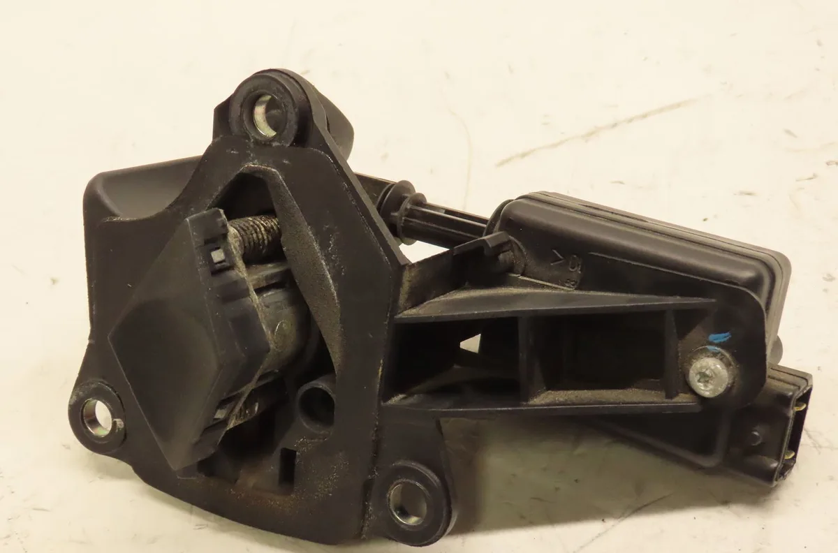 Actionneur serrure hayon Renault CLIO II (BB_, CB_) 1.2 lpg (1998-2009) occasion