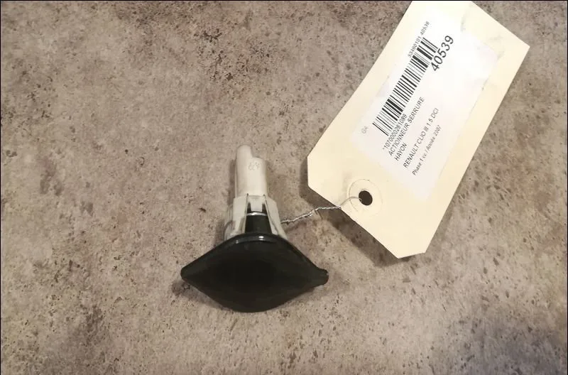 Actionneur serrure hayon Renault CLIO III (BR0-1, CR0-1) 1.5 dci (br17, cr17) (2005-2012) 5 portes occasion