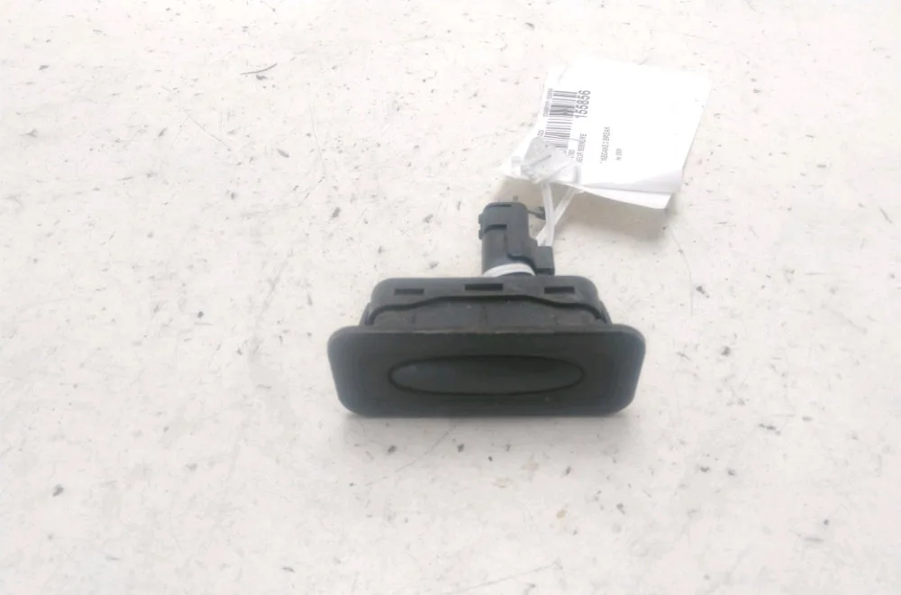 Actionneur serrure hayon Renault MEGANE III Grandtour (KZ0-1) 1.5 dci (kz0c, kz1a) (2009) occasion
