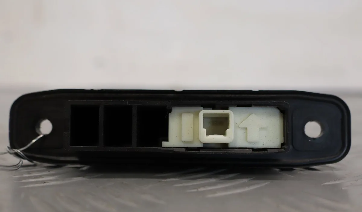 Actionneur serrure hayon Toyota PRIUS (_W3_) 1.8 hybrid (zvw3_) (2008) occasion