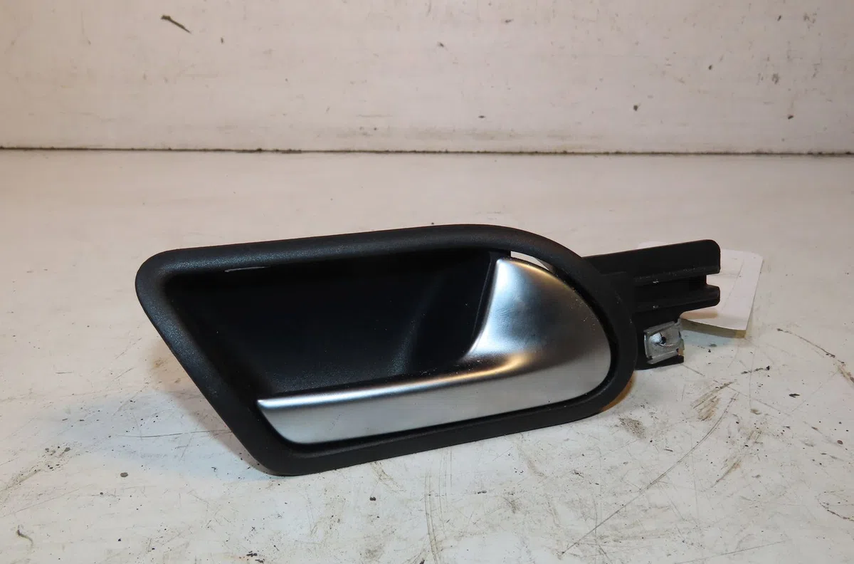 Actionneur serrure porte ard Volkswagen GOLF V (1K1) 1.4 tsi (2005-2008) occasion