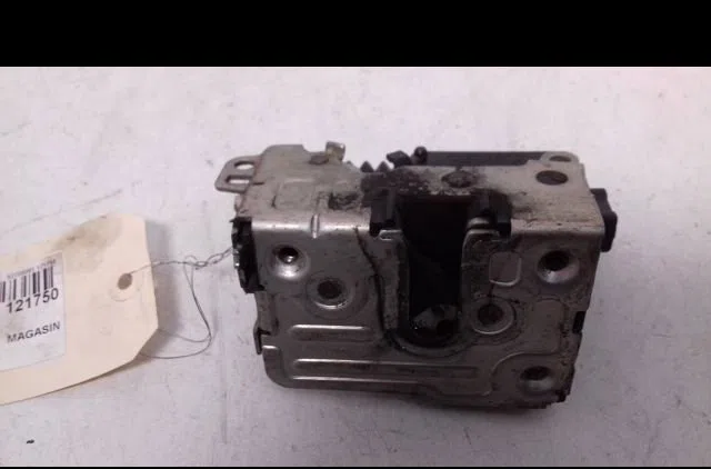 Actionneur serrure porte arg Dacia LOGAN (LS_) 1.4 mpi lpg (ls0c) (2006-2012) occasion