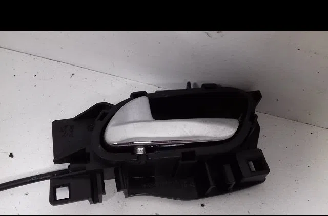 Actionneur serrure porte avg Peugeot 207-207 (WA_, WC_) 1.6 16v vti (2007-2012) 5 portes occasion