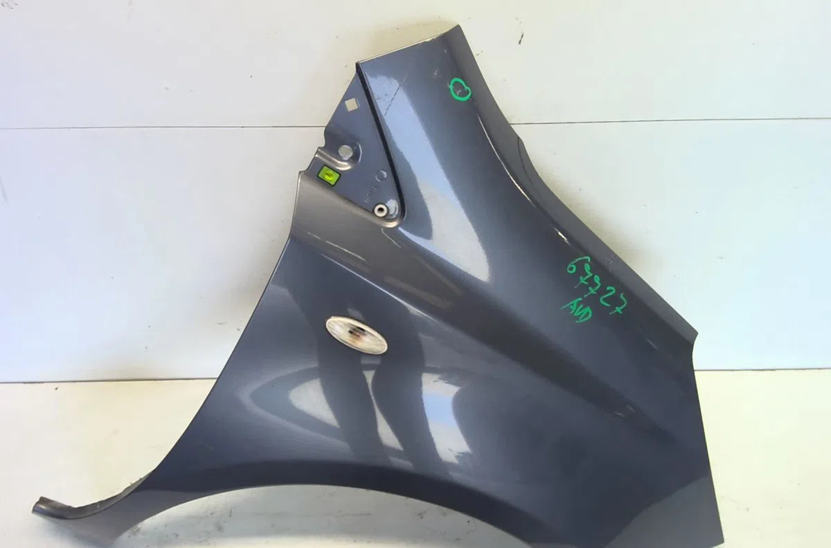 Aile avant droite Nissan NOTE (E11, NE11) 1.6 (2006-2012) occasion