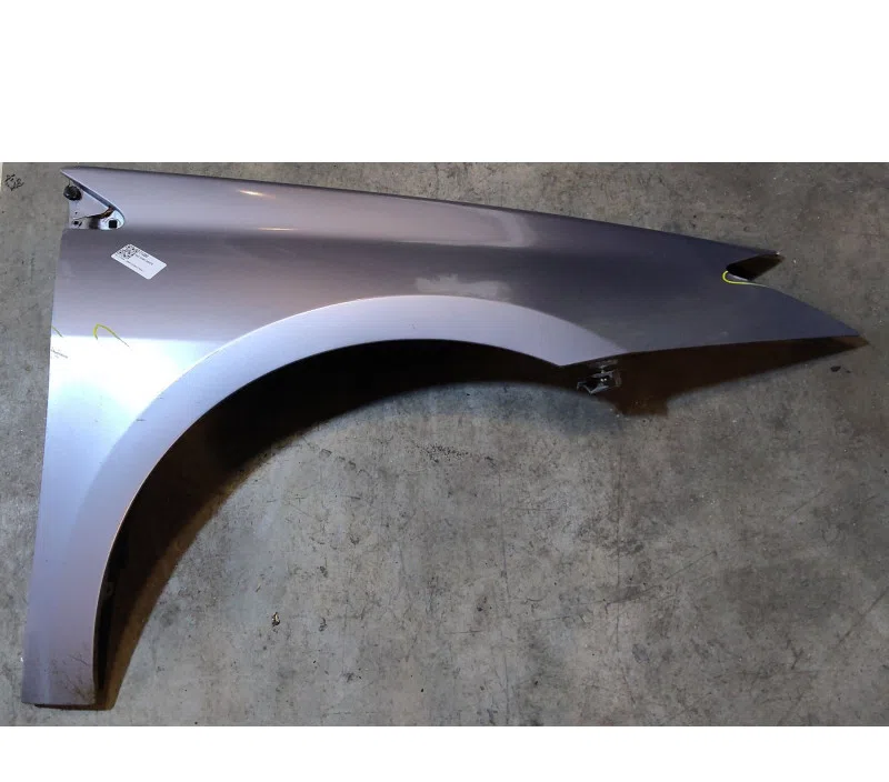 AILE AVANT DROITE RENAULT LAGUNA III 631000032R