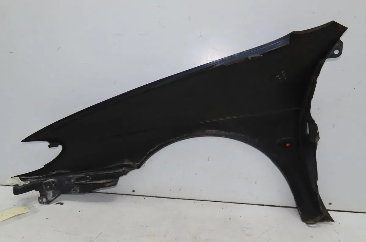Aile avant droite Renault MEGANE I (BA0-1_) 1.6 e (ba0f, ba0s) (1996-1999) occasion