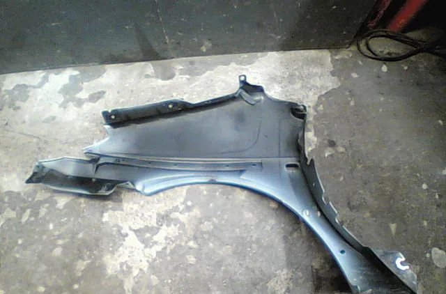 Aile avant droite RENAULT SCENIC 2002 occasion