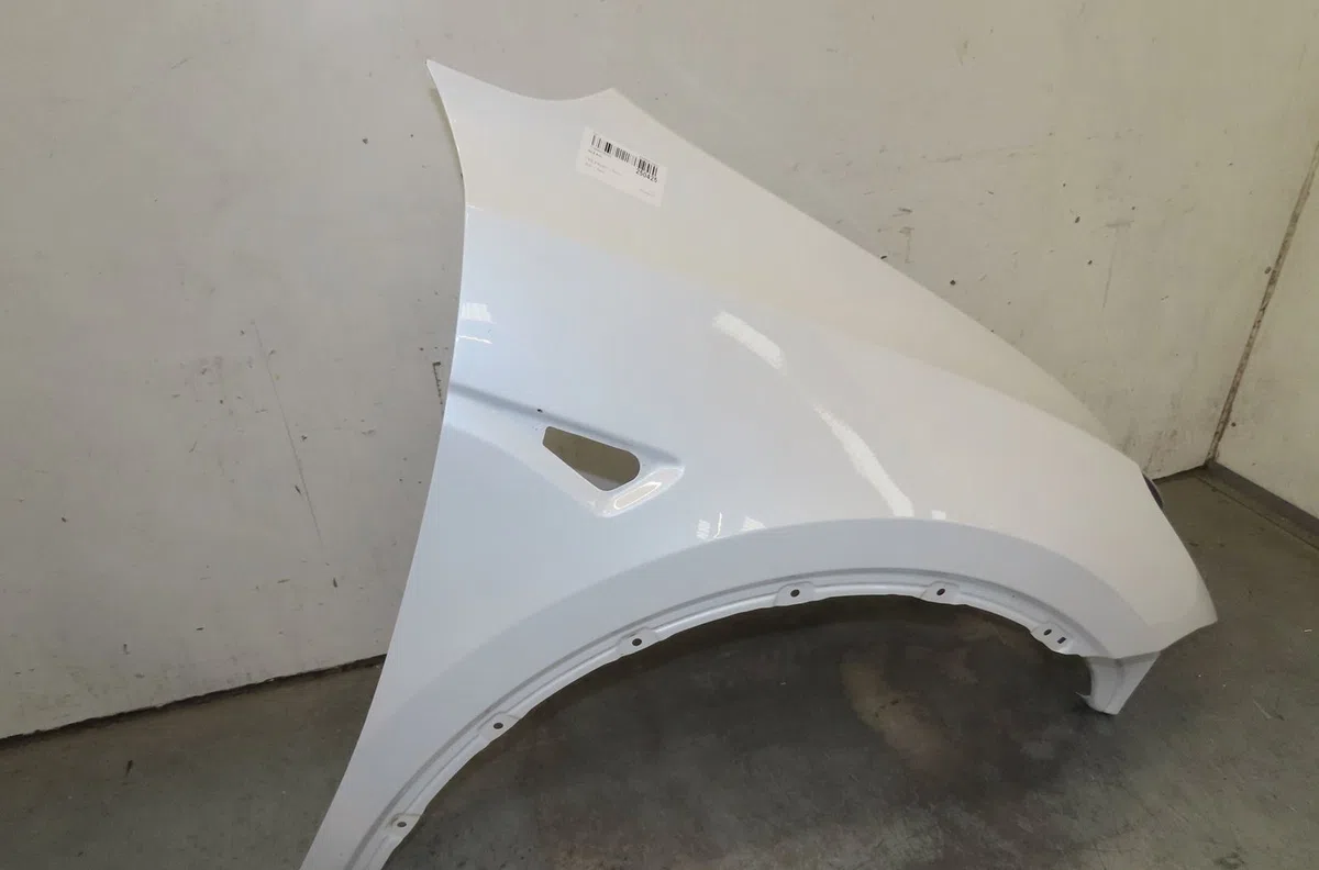 Aile avant droite Tesla MODEL Y (5YJY) Ev traction intégrale (2021) 5 portes occasion