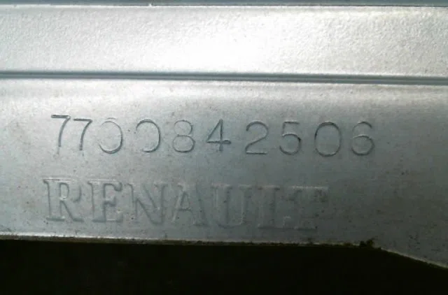 Aile avant gauche Renault CLIO II (BB_, CB_) 1.6 16v (bb01, bb0h, bb0t, bb14, bb1d, bb1r, bb2kl, bb3g... (1998-2005) occ