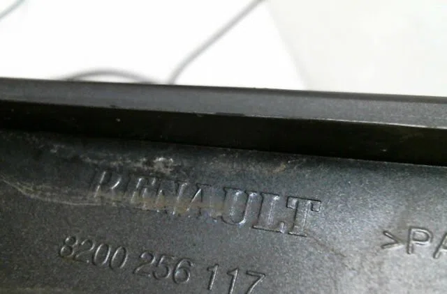 Aile avant gauche Renault CLIO III (BR0-1, CR0-1) 1.2 16v (br02, br0j, br11, cr02, cr0j, cr11) (2005-2014) 5 portes occa