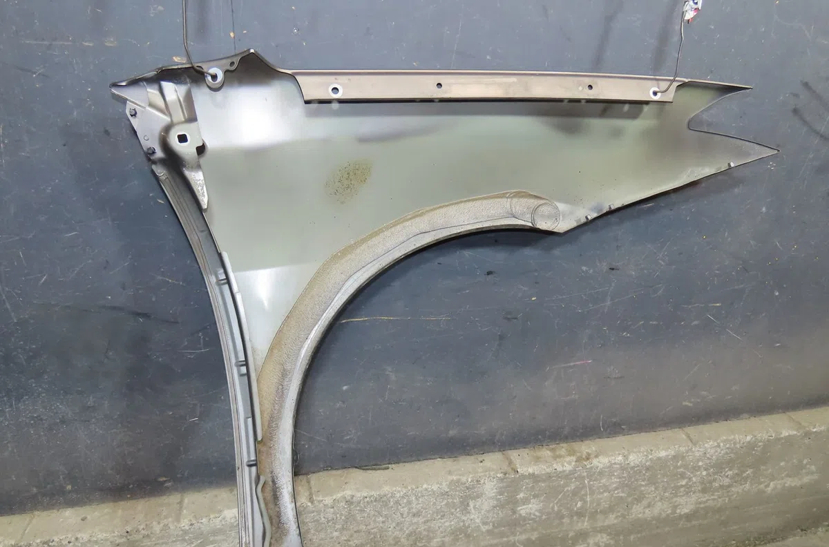 Aile avant gauche Renault LAGUNA III (BT0-1) 2.0 dci (bt07, bt0j, bt14, bt1a, bt1s) (2007-2015) 5 portes occasion