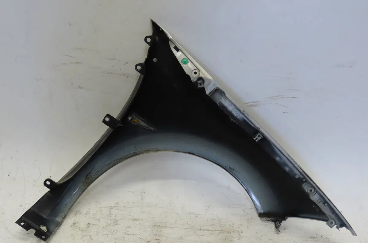 Aile avant gauche Renault MEGANE II (BM0-1_, CM0-1_) 2.0 dci (bm1k, cm1k) (2005-2008) occasion