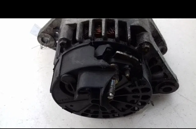 Alternateur Alfa romeo 147 (937_) 1.6 16v t.spark (937.axa1a, 937.axb1a, 937.bxb1a) (2001-2010) occasion
