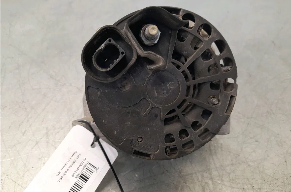 Alternateur Fiat PANDA (312_, 319_) 0.9 (312pxg1a) (2012) occasion