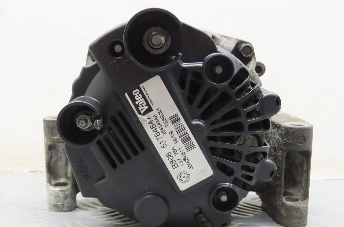 Alternateur Fiat PUNTO EVO (199_) 1.3 d multijet (199axc1a, 199bxc1a, 199axt1a, 199bxt1a) (2009-2012) 3 portes occasion