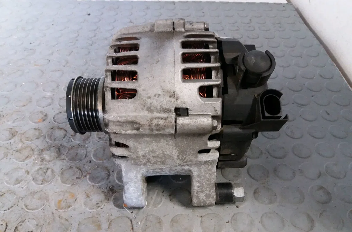 Alternateur Ford FIESTA VI (CB1, CCN) 1.6 tdci (2008-2012) occasion