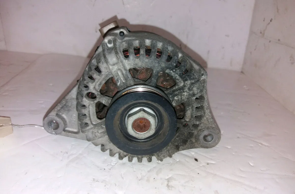 Alternateur Nissan MICRA III (K12) 1.2 16v (2003-2010) occasion