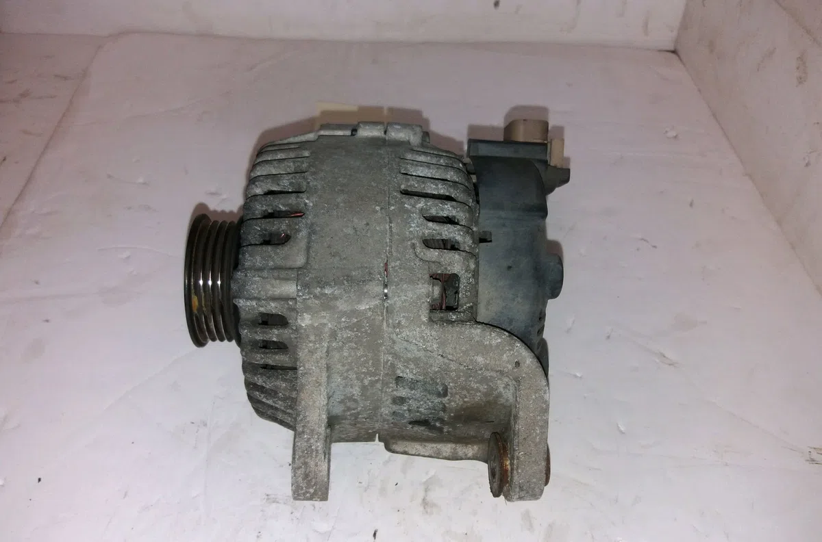 Alternateur Nissan MICRA III (K12) 1.2 16v (2003-2010) occasion